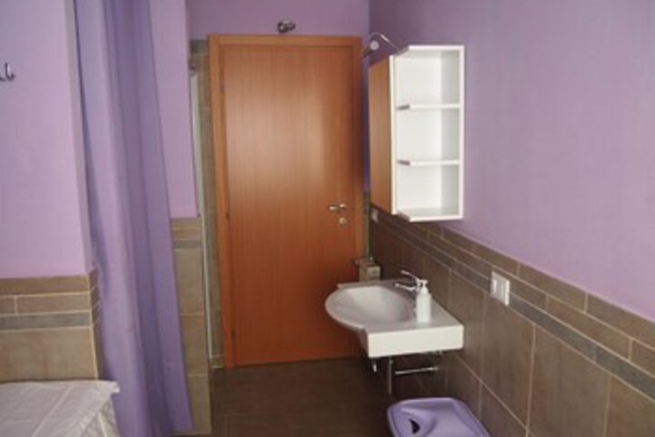 Room 10 of 56
