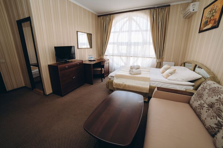 Room 30 of 111