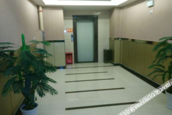 Hotel Interior 7 of 19