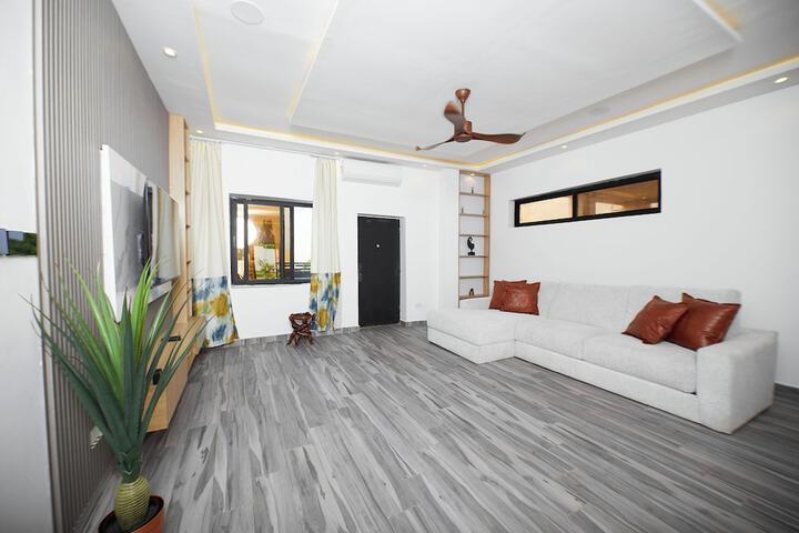 Room 44 of 66