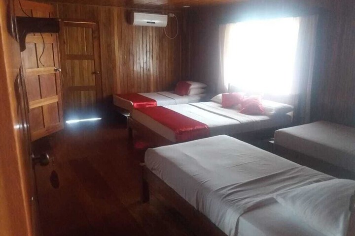 Room 9 of 24