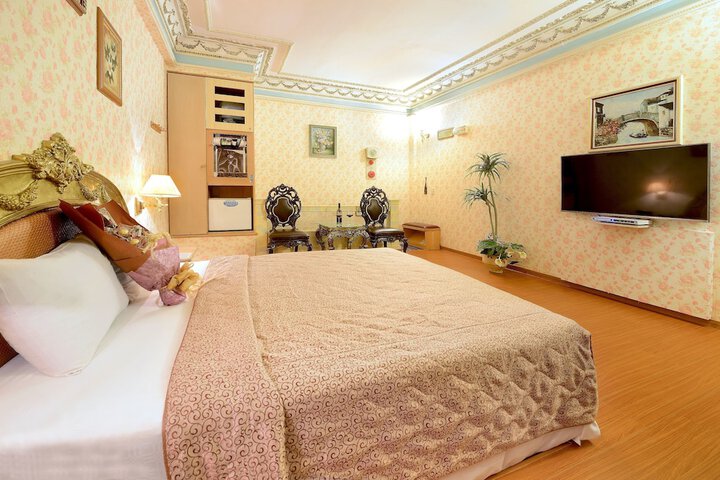 Room 26 of 64