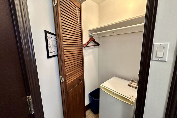 Room 10 of 81