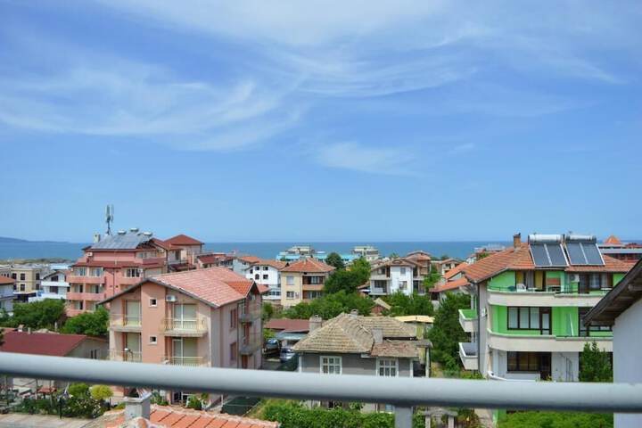 Family hotel Neptun Lozenets