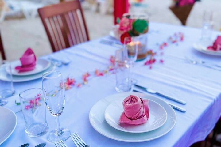 Dining 70 of 81