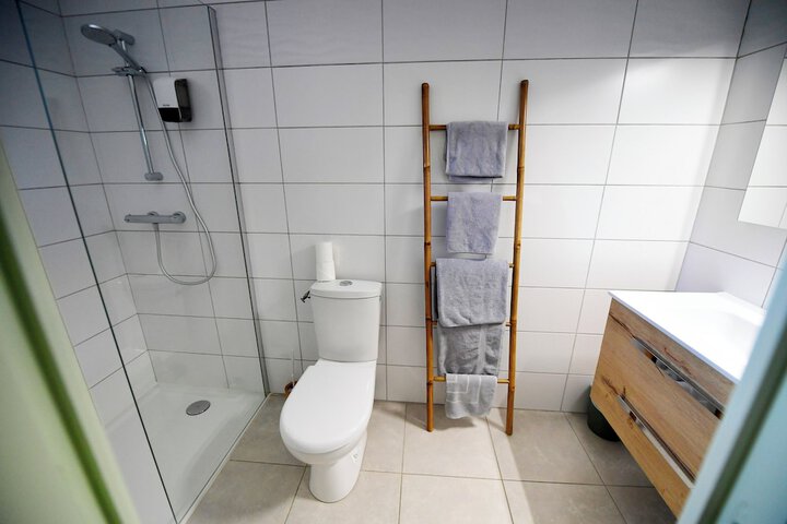 Room 35 of 46