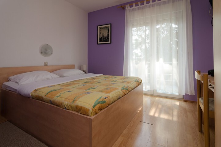 Room 19 of 60