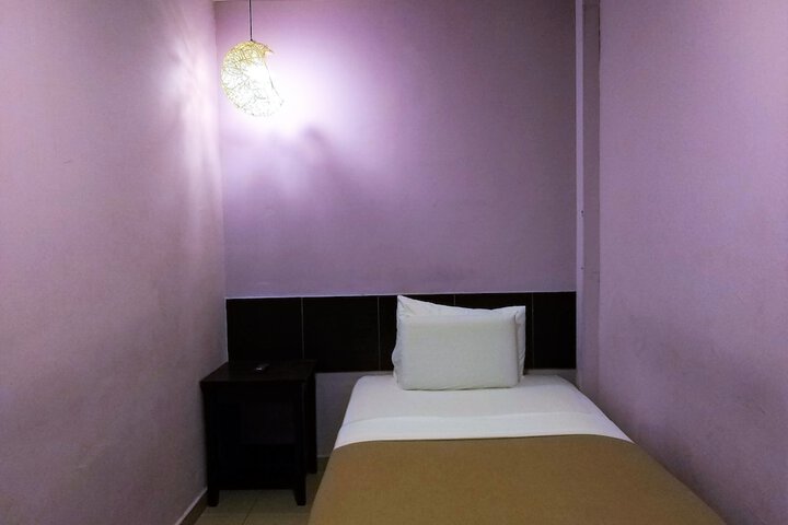 Room 10 of 36