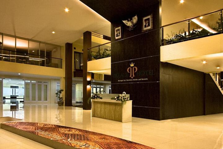 Hotel Interior 4 of 39