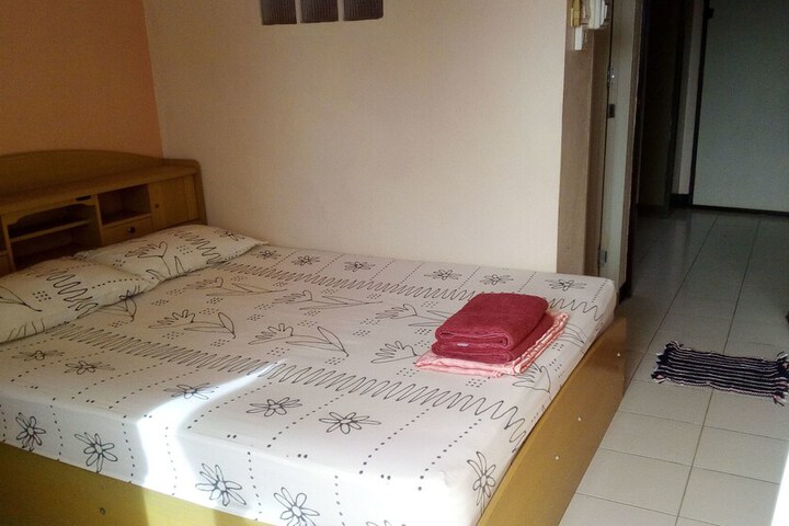 Room 17 of 40