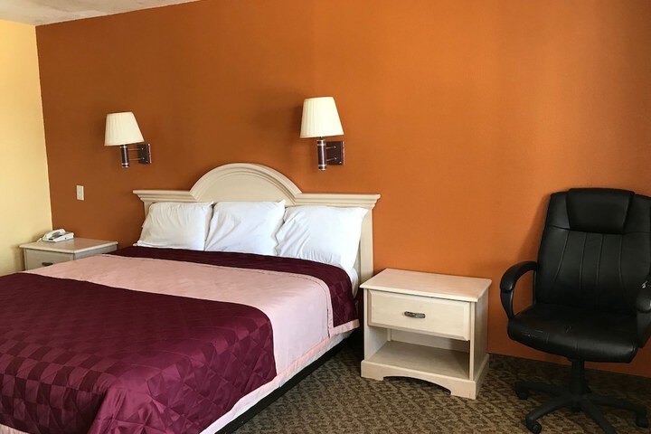 Room 36 of 66