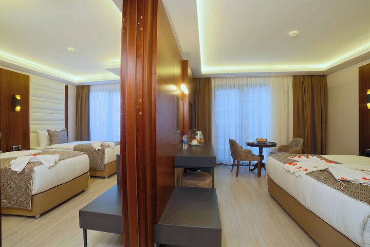 Room 51 of 73