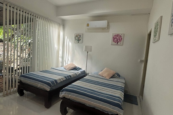 Room 26 of 91