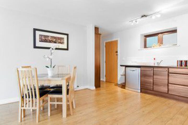 Room 14 of 18