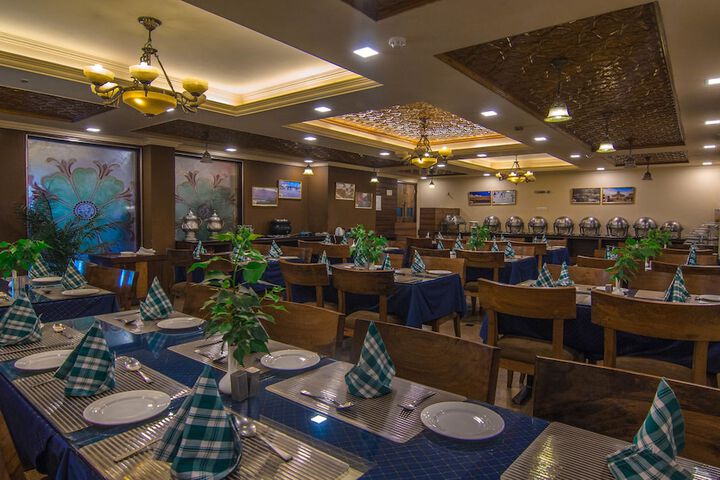 Dining Photos