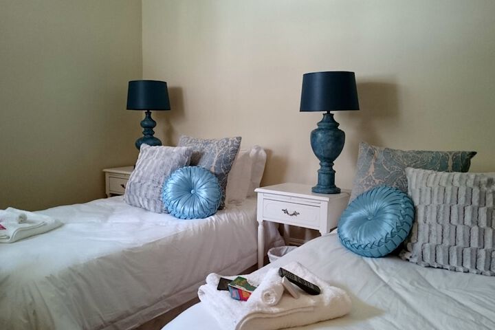 Room 5 of 161