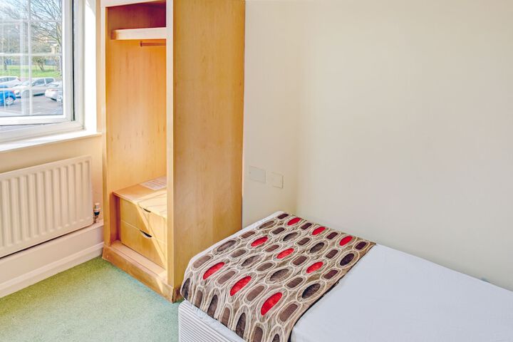 Room 17 of 50