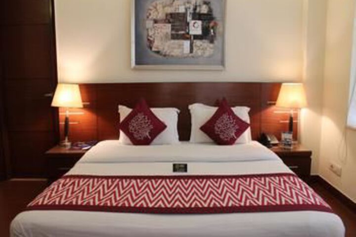 Room 6 of 28