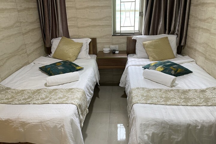 Room 123 of 195
