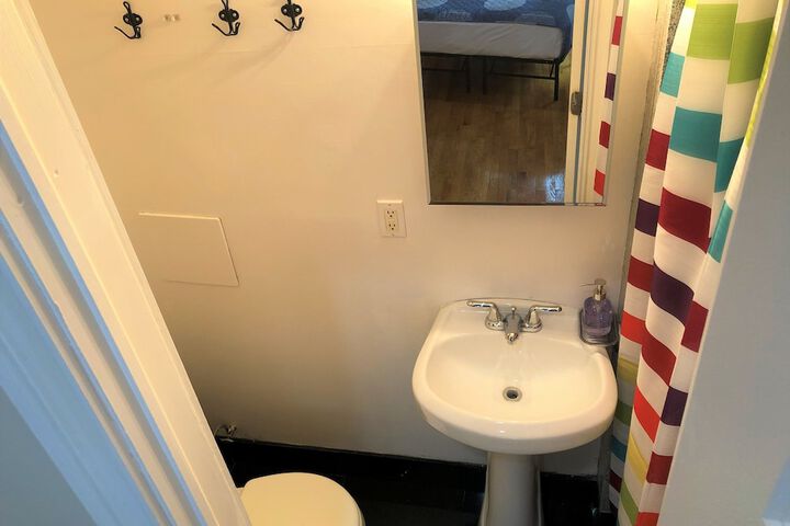 Room 62 of 69