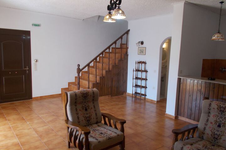 Room 7 of 15