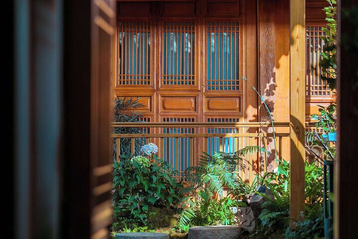 Hotel Exterior 232 of 242