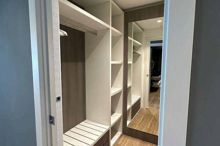 Room 47 of 99