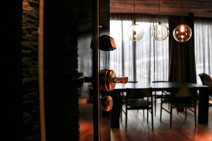 Room 43 of 126