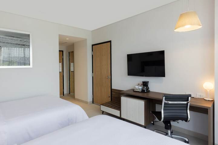 Room 8 of 47