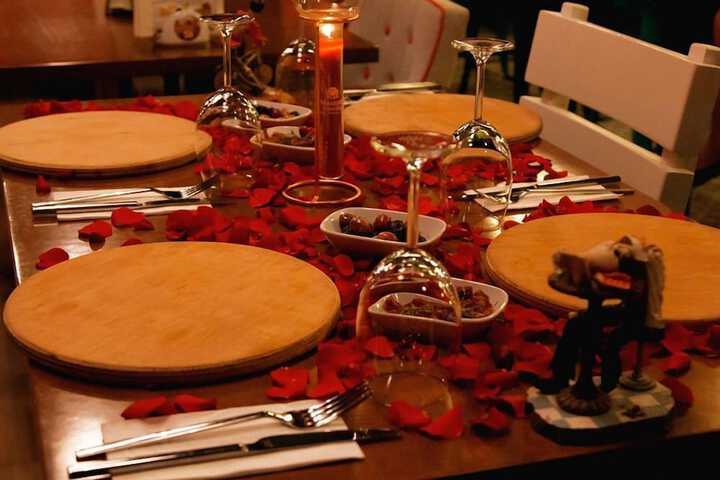 Dining 21 of 27