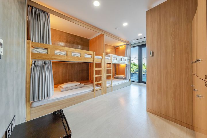 Room 96 of 109