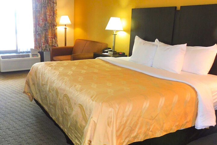 Room 9 of 22