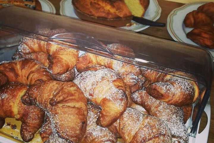 Breakfast/Coffee Service 10 of 36