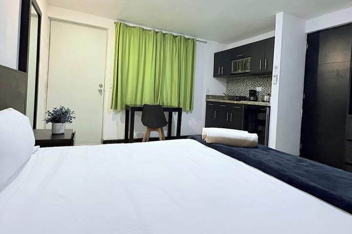 Room 12 of 117