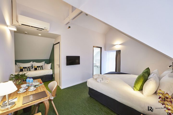 Room 21 of 52