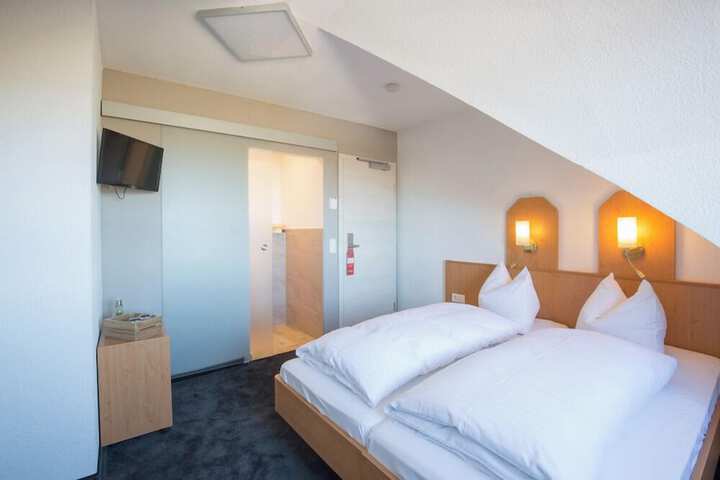 Room 18 of 56