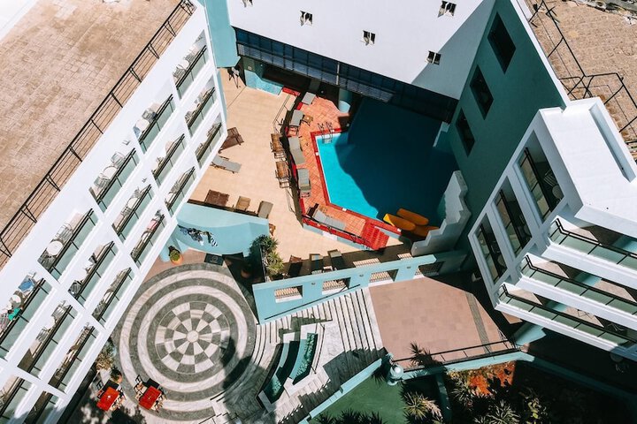 Hotel 73 of 78