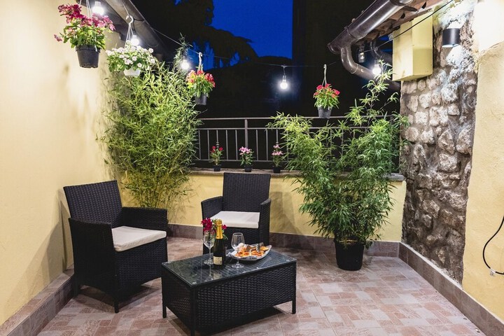 Terrace/Patio 19 of 38