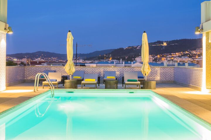 Pool Hotel