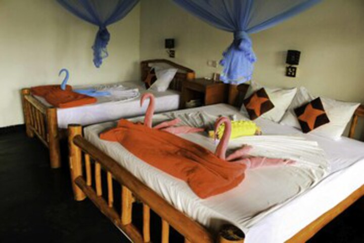 Room 12 of 15