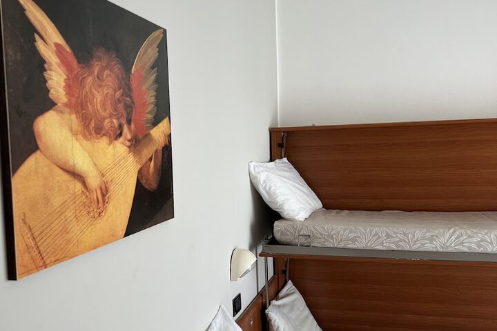 Room 19 of 26