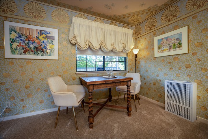 Room 4 of 50