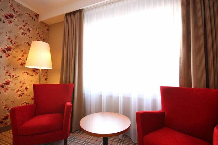 Room 19 of 42