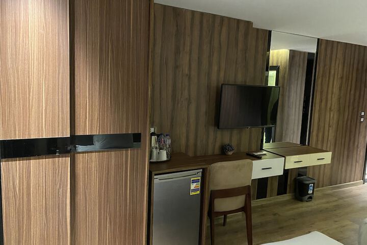 Room 50 of 114