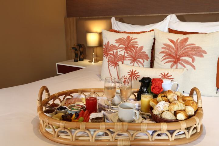 Breakfast/Coffee Service 128 of 149
