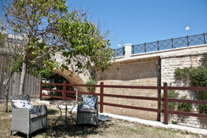 Terrace/Patio 90 of 100