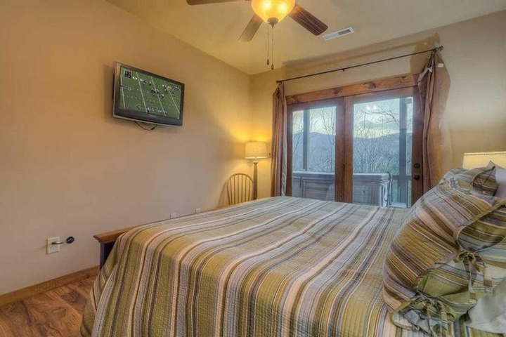 Room 2 of 18