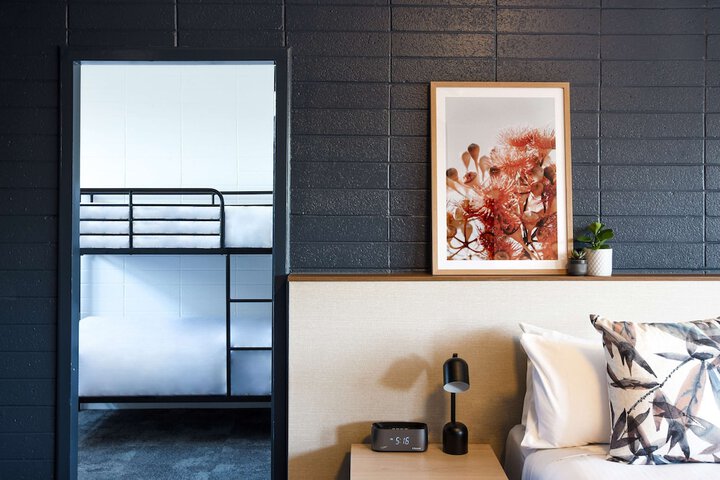 Room 2 of 35