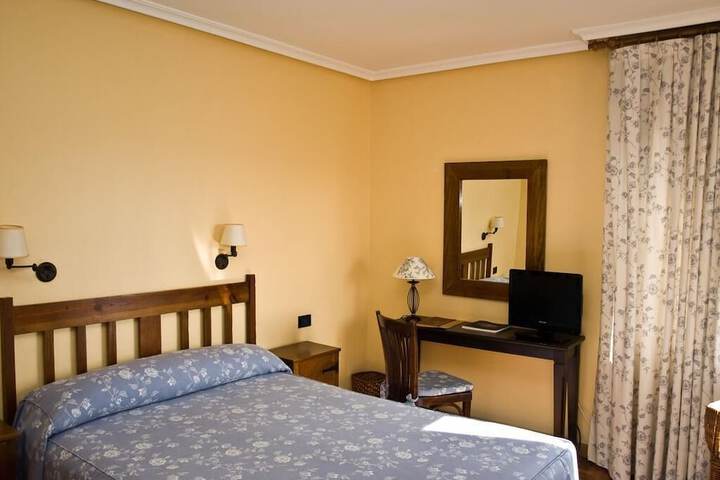 Room 6 of 37