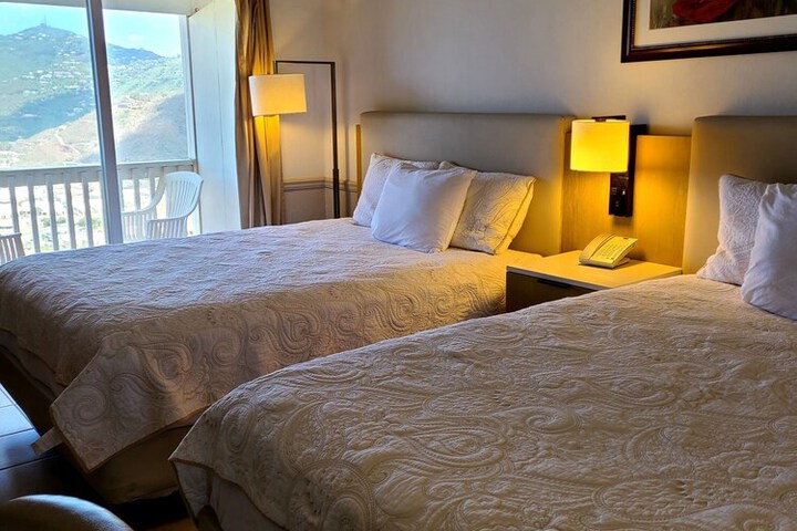 Room 5 of 111